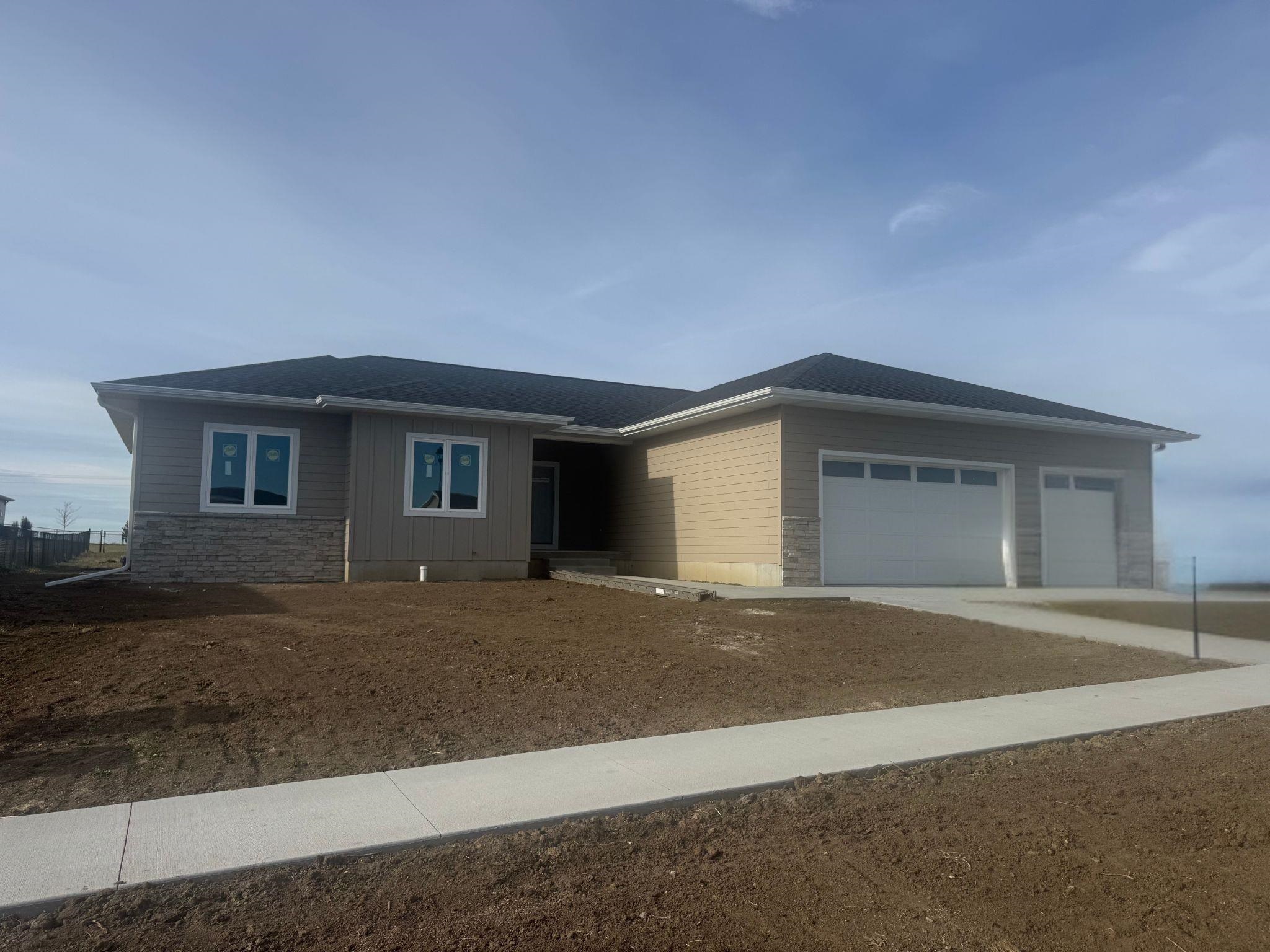 2709 Merle Avenue Hastings, Nebraska 68901, 5 Bedrooms Bedrooms, ,3 BathroomsBathrooms,Residential,For Sale,2709 Merle Avenue,20251616