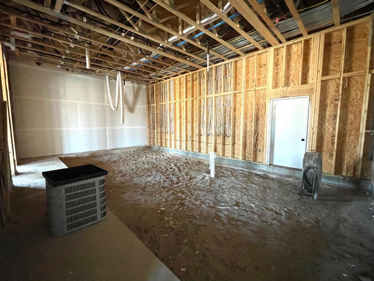 2112 University Drive Unit B Kearney, Nebraska 68845-0000, ,Commercial/industrial,For Rent,2112 University Drive Unit B,20251622