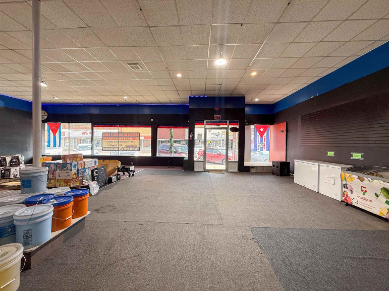 517 N Washington Street Lexington, Nebraska 68850, ,Commercial/industrial,For Sale,517 N Washington Street,20251624