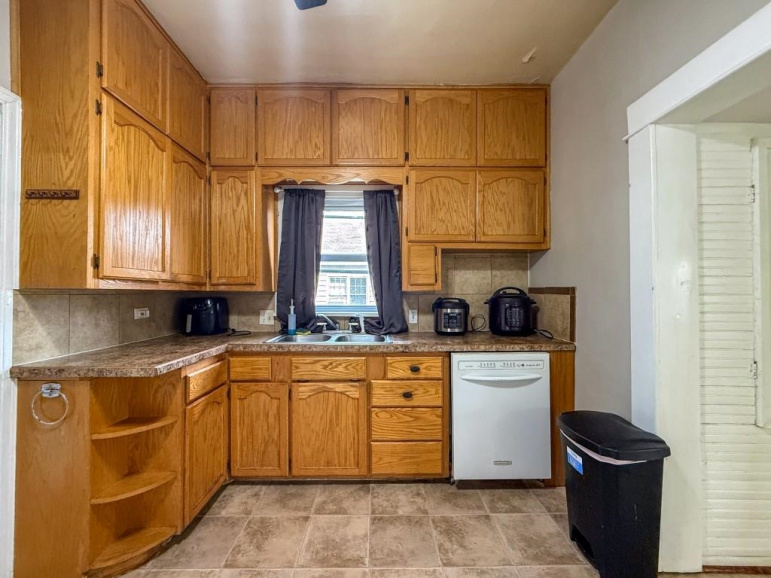 1615 B Avenue Gothenburg, Nebraska 69138, 3 Bedrooms Bedrooms, ,1 BathroomBathrooms,Residential,For Sale,1615 B Avenue,20251638