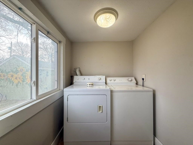 1615 B Avenue Gothenburg, Nebraska 69138, 3 Bedrooms Bedrooms, ,1 BathroomBathrooms,Residential,For Sale,1615 B Avenue,20251638