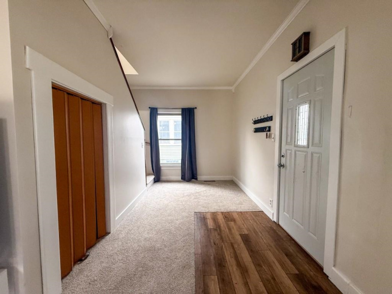 1615 B Avenue Gothenburg, Nebraska 69138, 3 Bedrooms Bedrooms, ,1 BathroomBathrooms,Residential,For Sale,1615 B Avenue,20251638