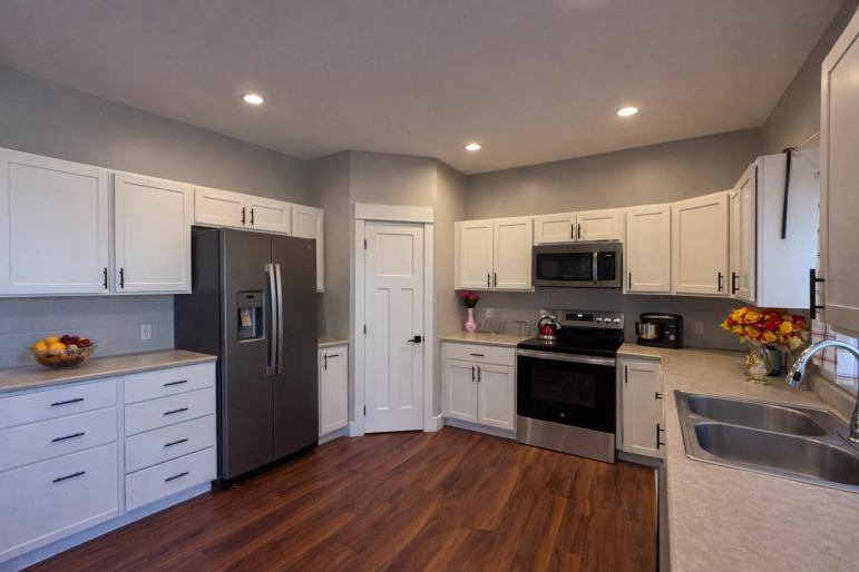 910 Truman Drive Lexington, Nebraska 68850, 4 Bedrooms Bedrooms, ,3 BathroomsBathrooms,Residential,For Sale,910 Truman Drive,20251666