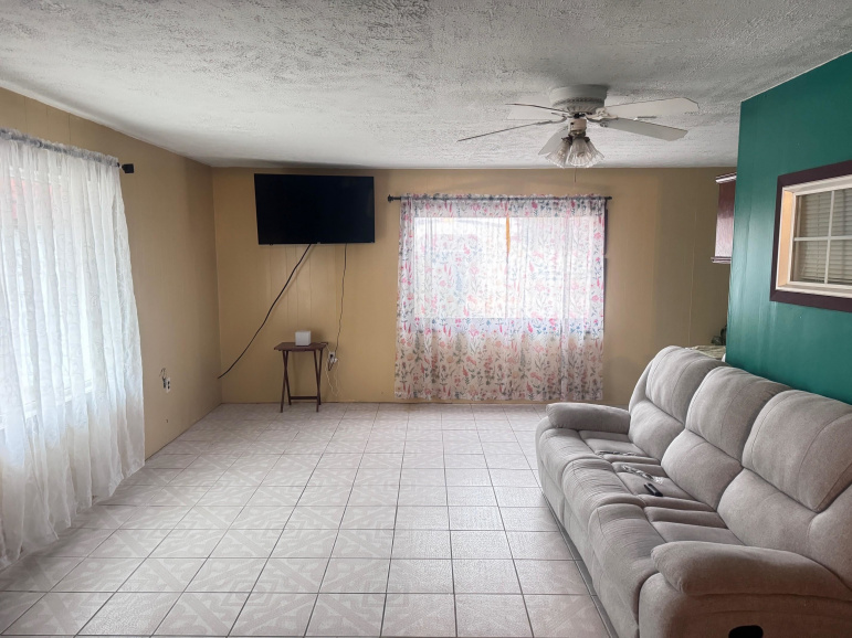 910 W 9th Street Lexington, Nebraska 68850, 3 Bedrooms Bedrooms, ,1 BathroomBathrooms,Residential,For Sale,910 W 9th Street,20260006