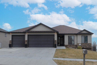 5311 S Avenue Kearney, Nebraska 68847, 5 Bedrooms Bedrooms, ,3 BathroomsBathrooms,Residential,For Sale,5311 S Avenue,20260010