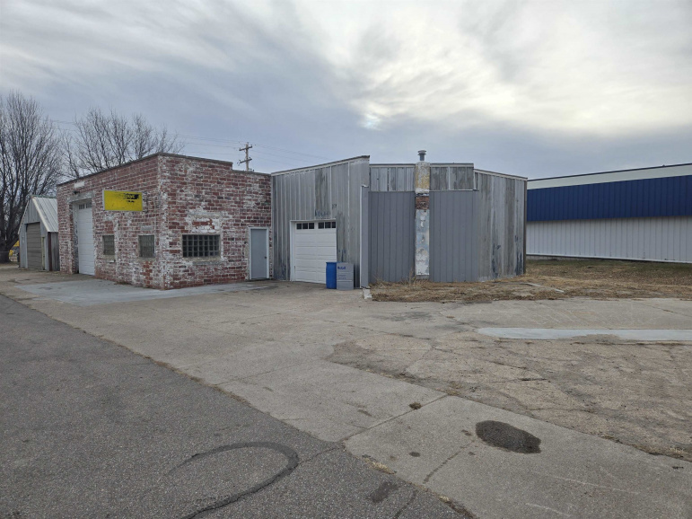 214 N Smith Avenue Kenesaw, Nebraska 68901, ,Commercial/industrial,For Sale,214 N Smith Avenue,20260029