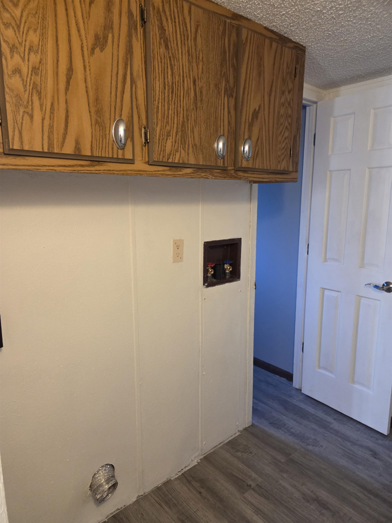 611 E 5th Street Cozad, Nebraska 69130, 3 Bedrooms Bedrooms, ,2 BathroomsBathrooms,Residential,For Sale,611 E 5th Street,20260032