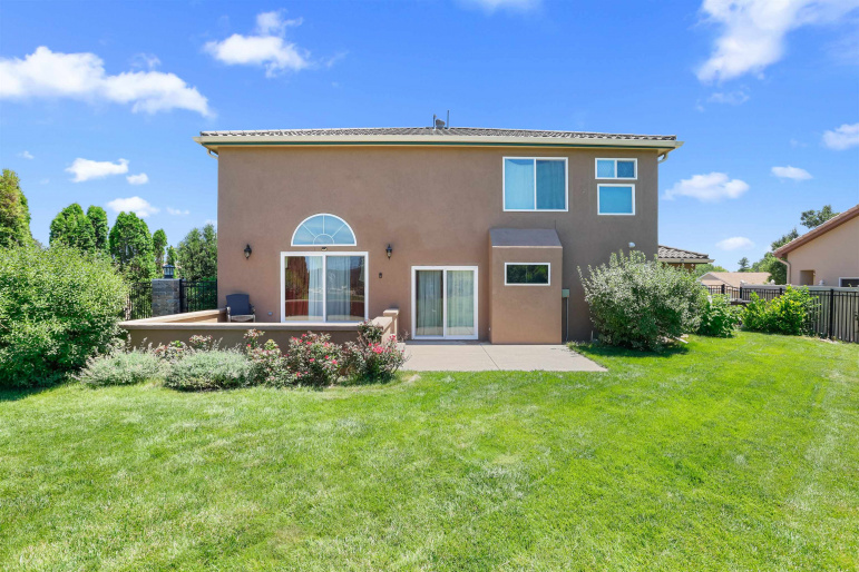 3235 Lakepark Lane Hastings, Nebraska 68901, 3 Bedrooms Bedrooms, ,3 BathroomsBathrooms,Residential,For Sale,3235 Lakepark Lane,20260041