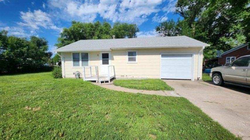 619 Maple Street Cozad, Nebraska 69130, 2 Bedrooms Bedrooms, ,1 BathroomBathrooms,Residential,For Sale,619 Maple Street,20260052