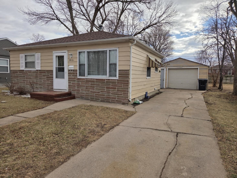 2621 W 7th Street Hastings, Nebraska 68901, 2 Bedrooms Bedrooms, ,1 BathroomBathrooms,Residential,For Sale,2621 W 7th Street,20260054