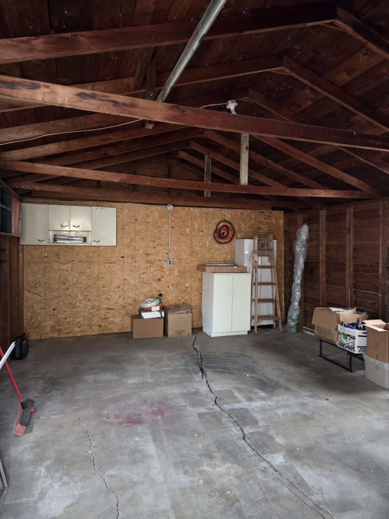 2621 W 7th Street Hastings, Nebraska 68901, 2 Bedrooms Bedrooms, ,1 BathroomBathrooms,Residential,For Sale,2621 W 7th Street,20260054