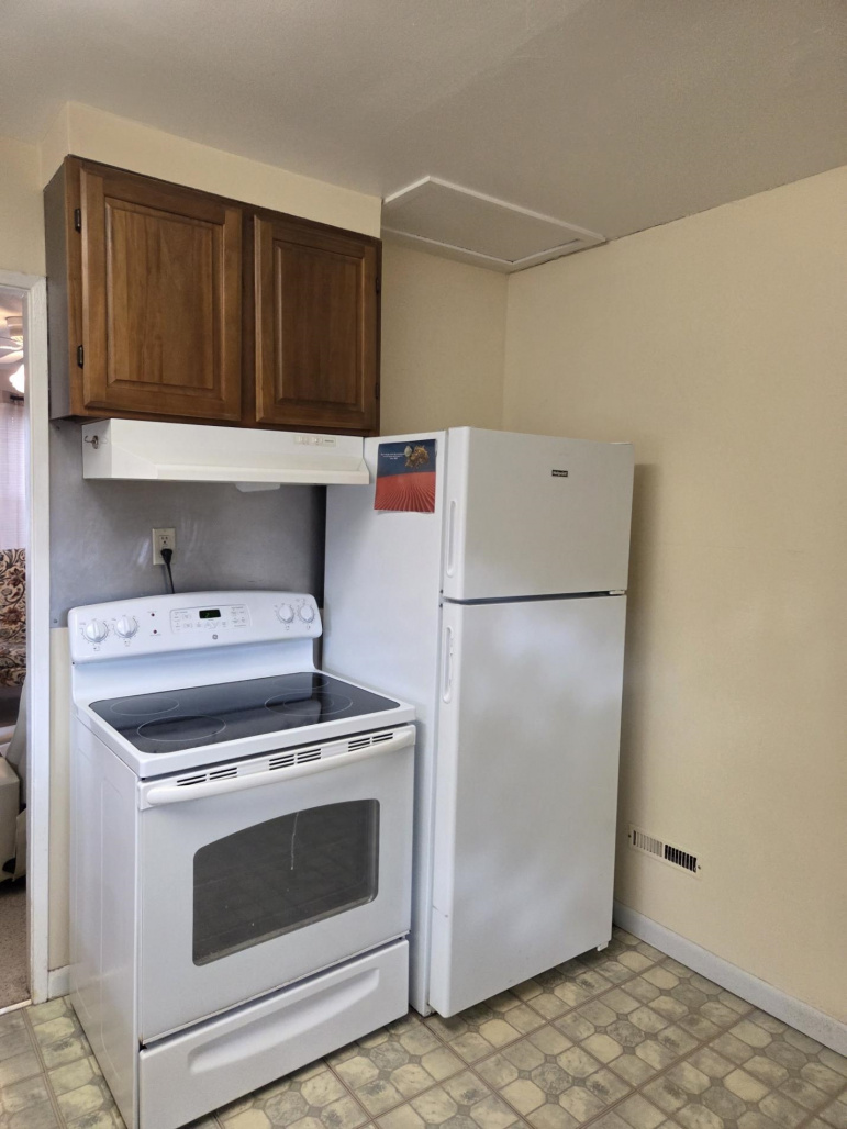 2621 W 7th Street Hastings, Nebraska 68901, 2 Bedrooms Bedrooms, ,1 BathroomBathrooms,Residential,For Sale,2621 W 7th Street,20260054