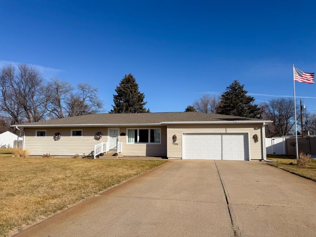 120 Sunset Drive Lexington, Nebraska 68850, 3 Bedrooms Bedrooms, ,3 BathroomsBathrooms,Residential,For Sale,120 Sunset Drive,20260060