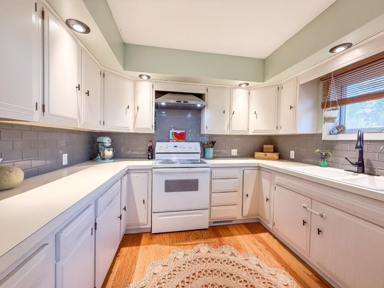 120 Sunset Drive Lexington, Nebraska 68850, 3 Bedrooms Bedrooms, ,3 BathroomsBathrooms,Residential,For Sale,120 Sunset Drive,20260060