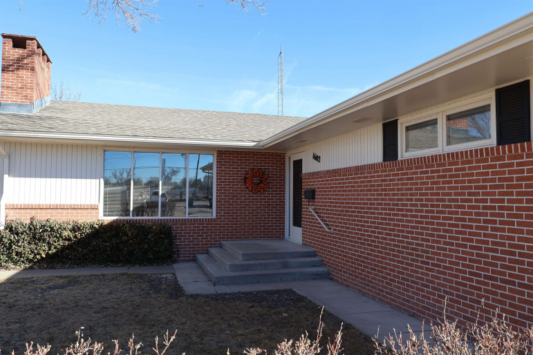 1602 Little Sioux Lane Cozad, Nebraska 69130, 3 Bedrooms Bedrooms, ,2 BathroomsBathrooms,Residential,For Sale,1602 Little Sioux Lane,20260072