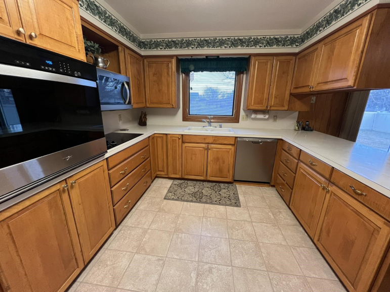 1602 Little Sioux Lane Cozad, Nebraska 69130, 3 Bedrooms Bedrooms, ,2 BathroomsBathrooms,Residential,For Sale,1602 Little Sioux Lane,20260072