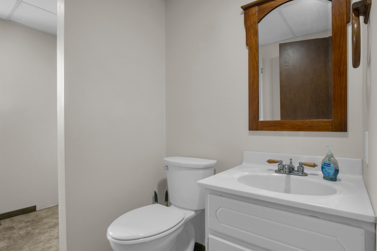 3920 11th Avenue Kearney, Nebraska 68845, 4 Bedrooms Bedrooms, ,3 BathroomsBathrooms,Residential,For Sale,3920 11th Avenue,20260079