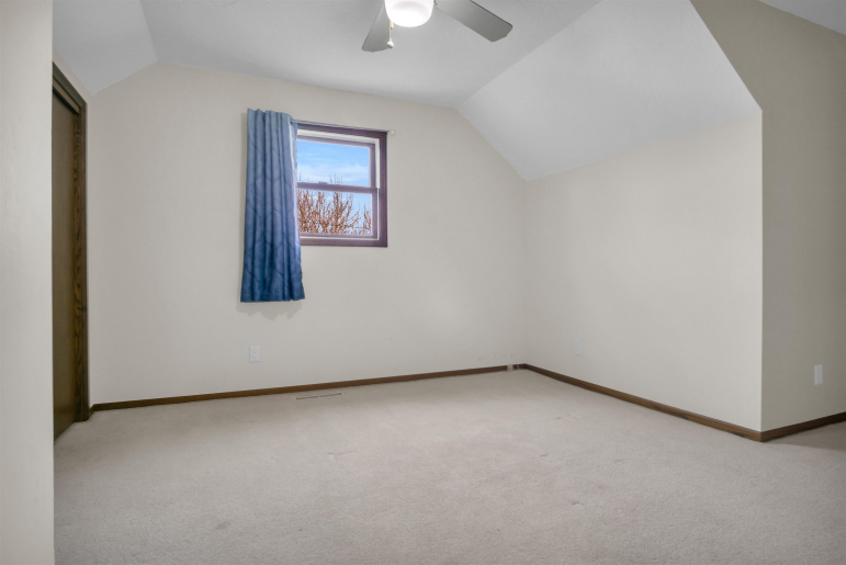 3920 11th Avenue Kearney, Nebraska 68845, 4 Bedrooms Bedrooms, ,3 BathroomsBathrooms,Residential,For Sale,3920 11th Avenue,20260079