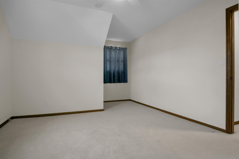 3920 11th Avenue Kearney, Nebraska 68845, 4 Bedrooms Bedrooms, ,3 BathroomsBathrooms,Residential,For Sale,3920 11th Avenue,20260079