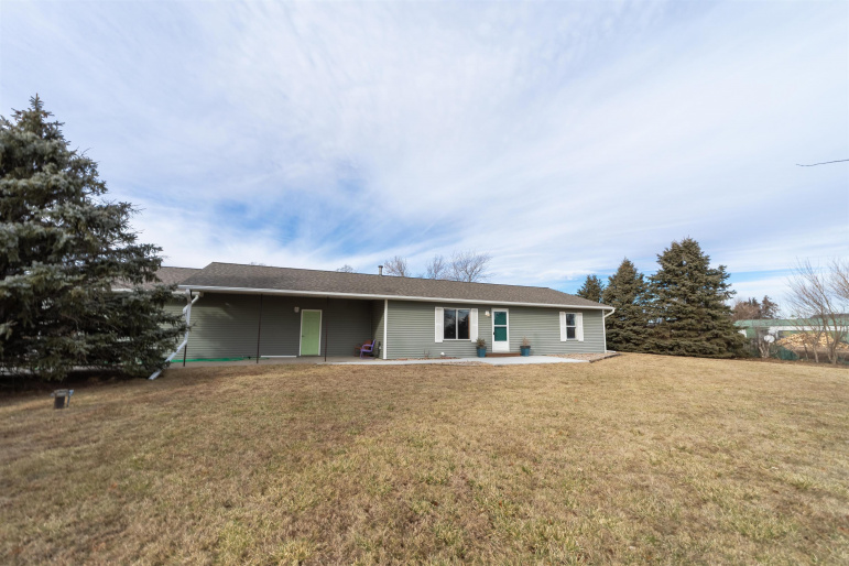 5147 W 42nd Street Juniata, Nebraska 68955, 2 Bedrooms Bedrooms, ,2 BathroomsBathrooms,Residential,For Sale,5147 W 42nd Street,20260077