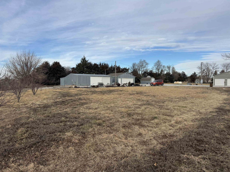 5147 W 42nd Street Juniata, Nebraska 68955, 2 Bedrooms Bedrooms, ,2 BathroomsBathrooms,Residential,For Sale,5147 W 42nd Street,20260077