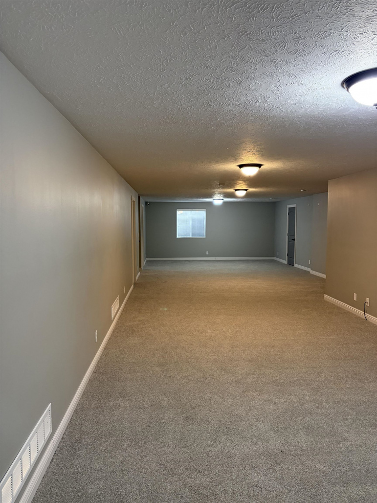 3805 W 38th Street Hastings, Nebraska 68901-0000, 5 Bedrooms Bedrooms, ,3 BathroomsBathrooms,Residential,For Sale,3805 W 38th Street,20260076