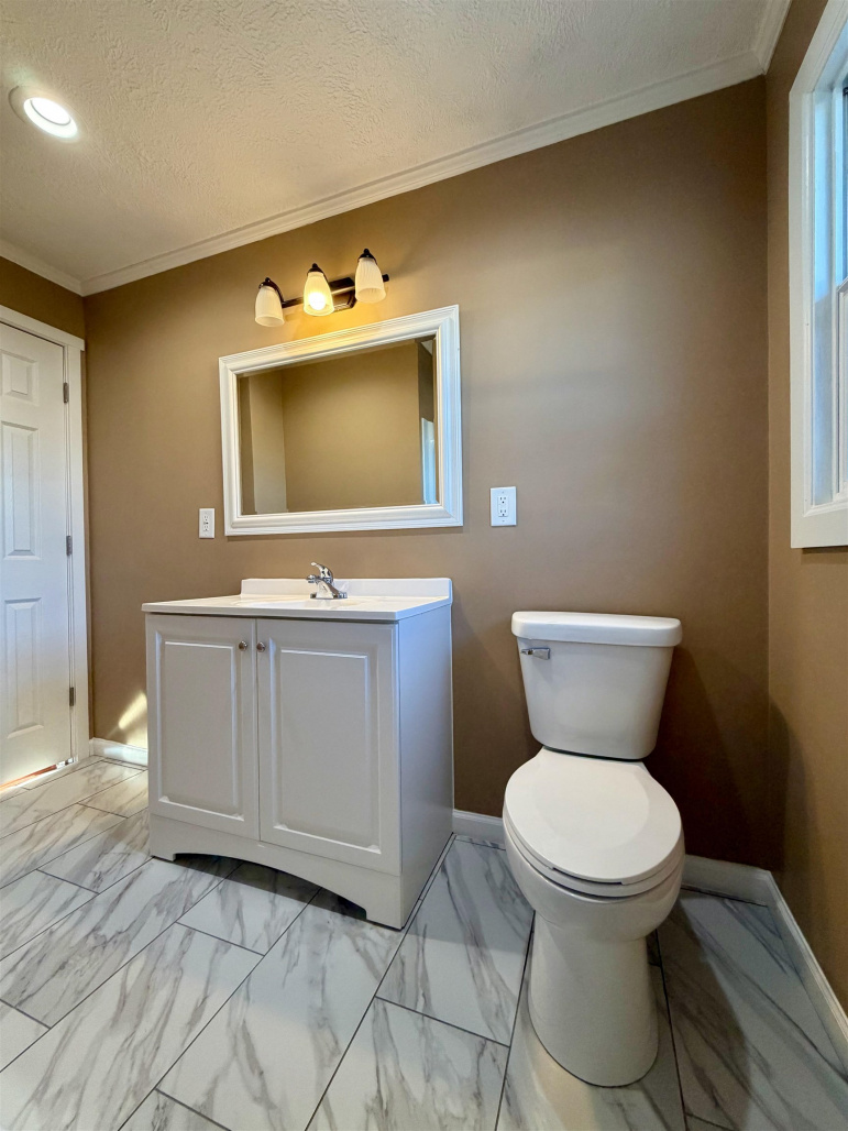 910 Jefferson Avenue Hastings, Nebraska 68901, 3 Bedrooms Bedrooms, ,2 BathroomsBathrooms,Residential,For Sale,910 Jefferson Avenue,20260090