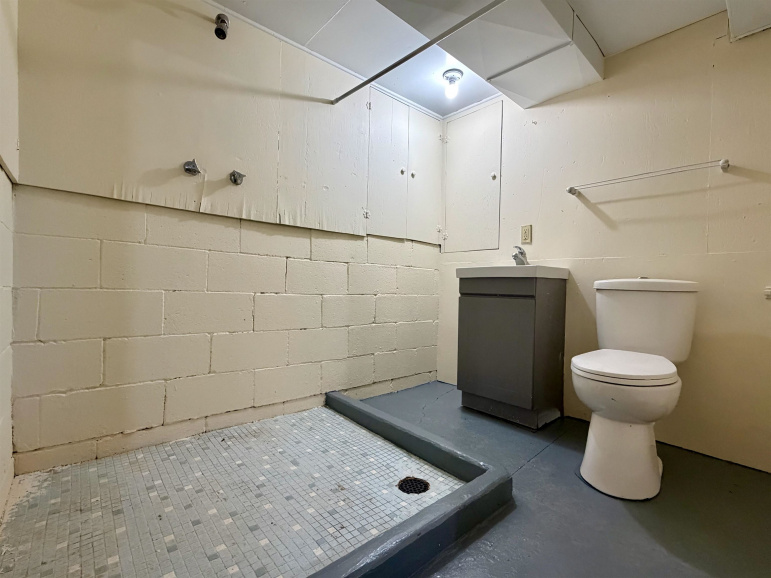 910 Jefferson Avenue Hastings, Nebraska 68901, 3 Bedrooms Bedrooms, ,2 BathroomsBathrooms,Residential,For Sale,910 Jefferson Avenue,20260090