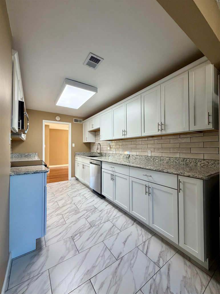 910 Jefferson Avenue Hastings, Nebraska 68901, 3 Bedrooms Bedrooms, ,2 BathroomsBathrooms,Residential,For Sale,910 Jefferson Avenue,20260090