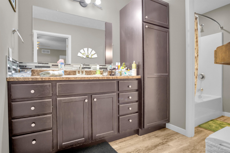 1304 Macy Lane Kearney, Nebraska 68845, 4 Bedrooms Bedrooms, ,3 BathroomsBathrooms,Residential,For Sale,1304 Macy Lane,20260093