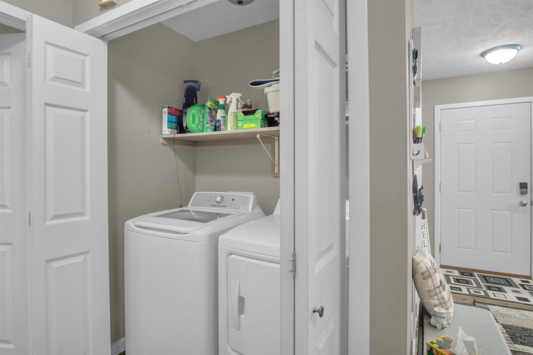 1304 Macy Lane Kearney, Nebraska 68845, 4 Bedrooms Bedrooms, ,3 BathroomsBathrooms,Residential,For Sale,1304 Macy Lane,20260093