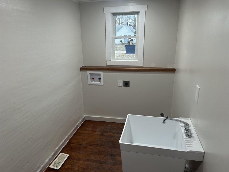 404 Dawson Street Farnam, Nebraska 69029, 4 Bedrooms Bedrooms, ,3 BathroomsBathrooms,Residential,For Sale,404 Dawson Street,20260096