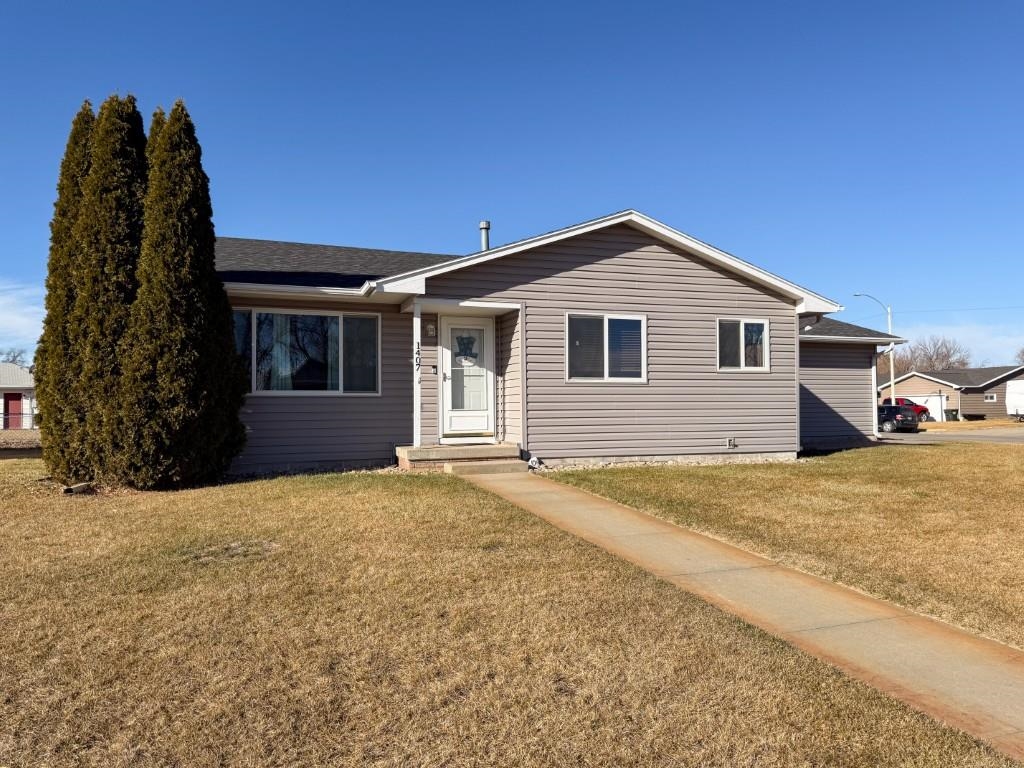 1407 Wade Street Lexington, Nebraska 68850, 3 Bedrooms Bedrooms, ,2 BathroomsBathrooms,Residential,For Sale,1407 Wade Street,20260107