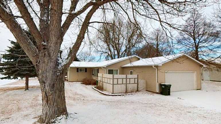 109 Sunset Drive Lexington, Nebraska 68850, 3 Bedrooms Bedrooms, ,2 BathroomsBathrooms,Residential,For Sale,109 Sunset Drive,20260105