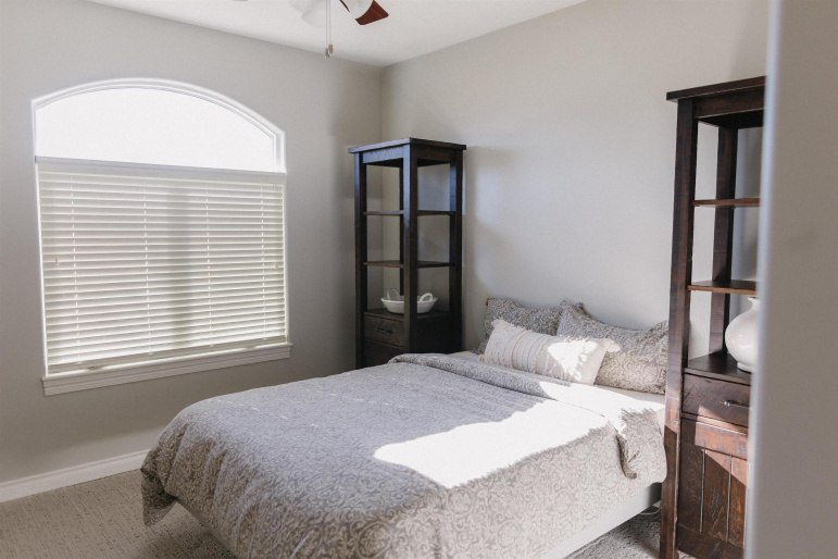 1005 W 46th Street Place Kearney, Nebraska 68845, 5 Bedrooms Bedrooms, ,3 BathroomsBathrooms,Residential,For Sale,1005 W 46th Street Place,20260109