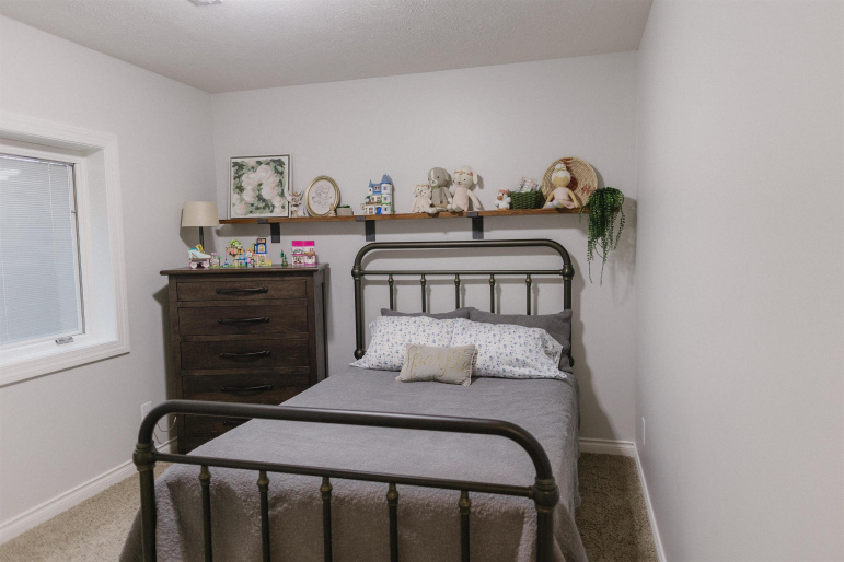 1005 W 46th Street Place Kearney, Nebraska 68845, 5 Bedrooms Bedrooms, ,3 BathroomsBathrooms,Residential,For Sale,1005 W 46th Street Place,20260109