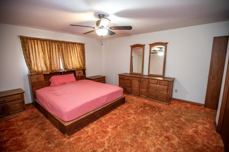 1502 N Street Franklin, Nebraska 68939, 4 Bedrooms Bedrooms, ,3 BathroomsBathrooms,Residential,For Sale,1502 N Street,20260131