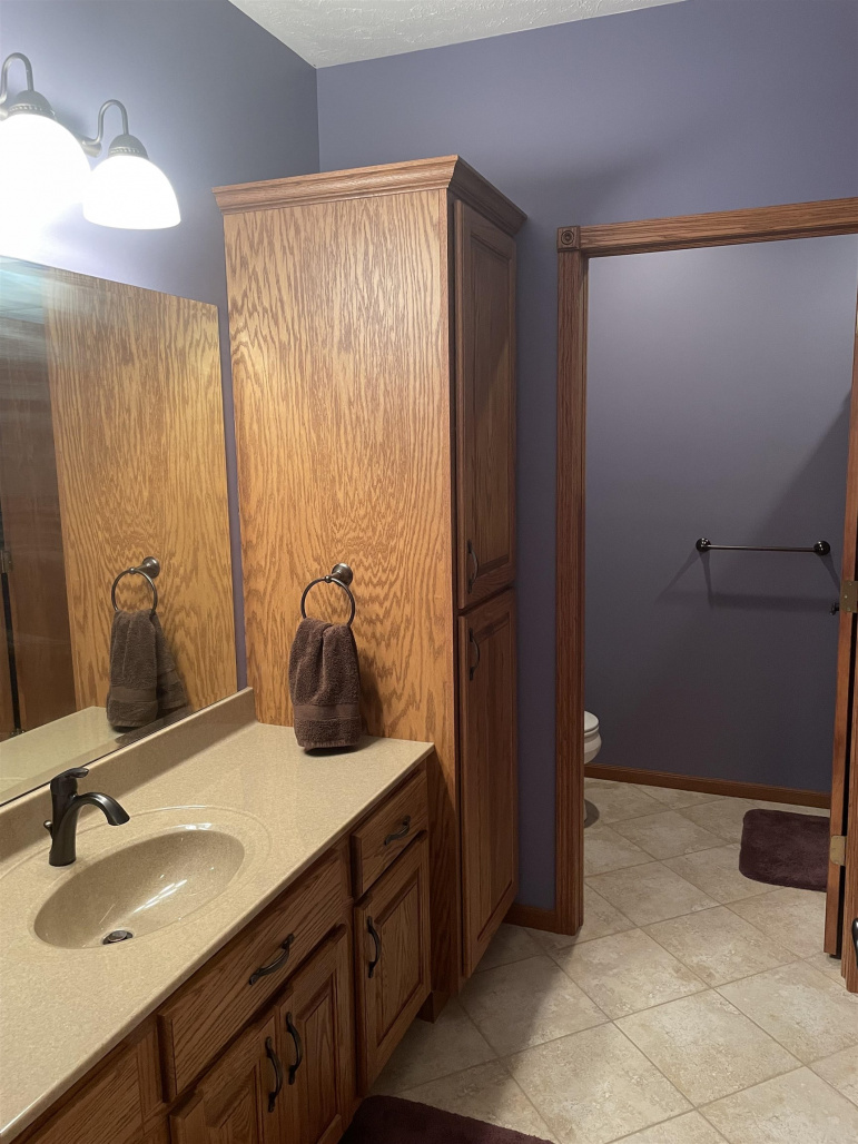 1804 Lifesong Circle Hastings, Nebraska 68901-0000, 5 Bedrooms Bedrooms, ,5 BathroomsBathrooms,Residential,For Sale,1804 Lifesong Circle,20260117