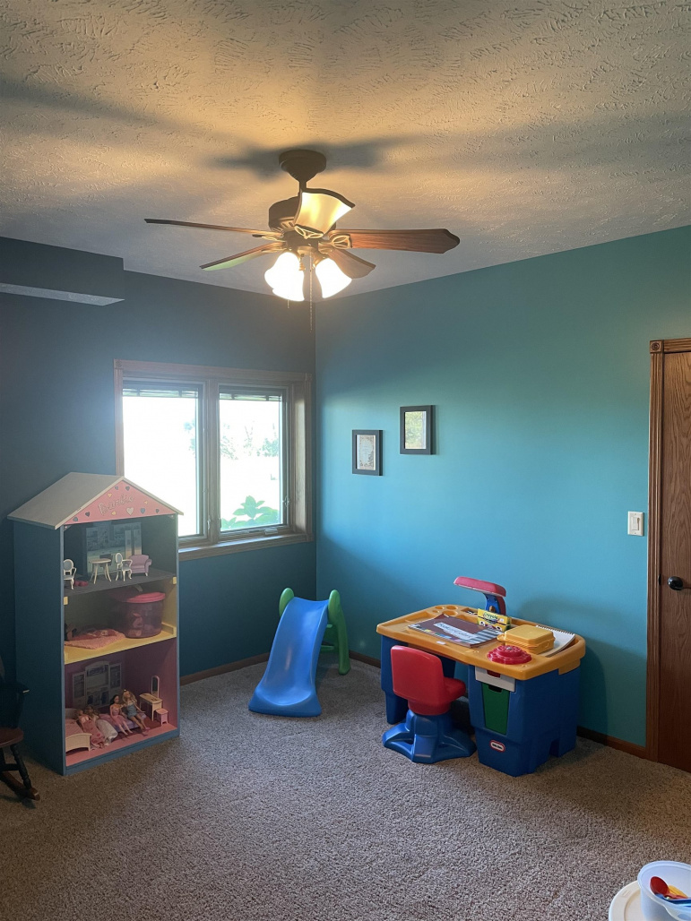 1804 Lifesong Circle Hastings, Nebraska 68901-0000, 5 Bedrooms Bedrooms, ,5 BathroomsBathrooms,Residential,For Sale,1804 Lifesong Circle,20260117