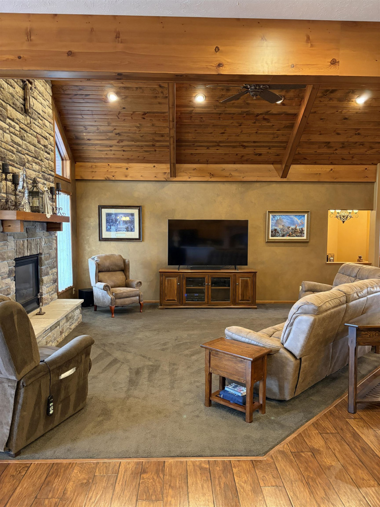 1804 Lifesong Circle Hastings, Nebraska 68901-0000, 5 Bedrooms Bedrooms, ,5 BathroomsBathrooms,Residential,For Sale,1804 Lifesong Circle,20260117