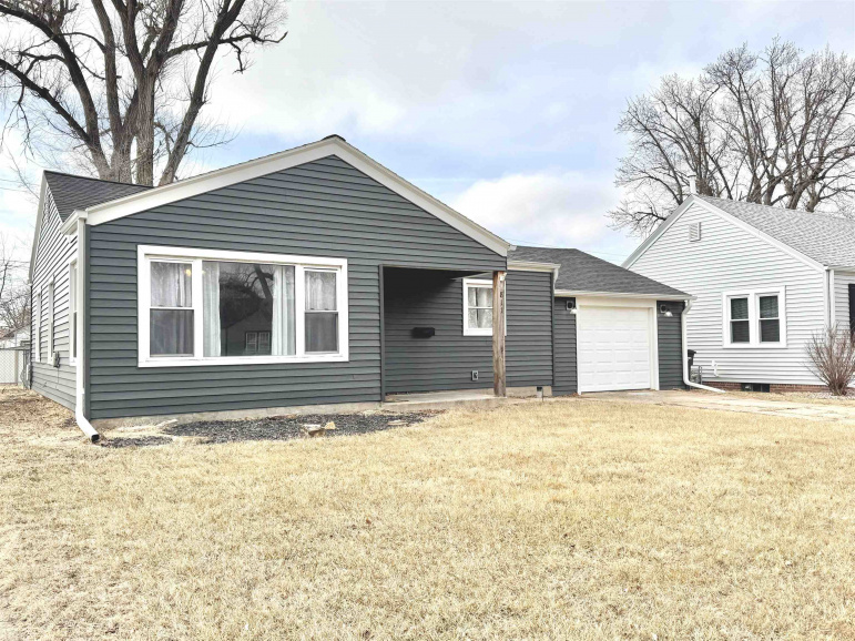 811 N Briggs Avenue Hastings, Nebraska 68901, 2 Bedrooms Bedrooms, ,1 BathroomBathrooms,Residential,For Sale,811 N Briggs Avenue,20260148