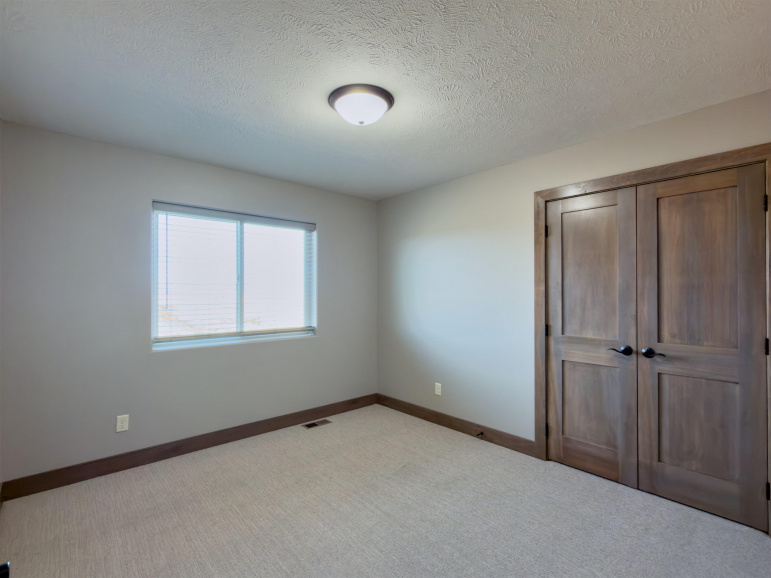 2302 E 41st Street Kearney, Nebraska 68847, 2 Bedrooms Bedrooms, ,2 BathroomsBathrooms,Residential,For Sale,2302 E 41st Street,20260155