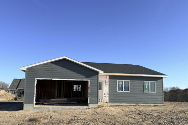 1015 W Evergreen Street Minden, Nebraska 68959, 3 Bedrooms Bedrooms, ,2 BathroomsBathrooms,Residential,For Sale,1015 W Evergreen Street,20260152