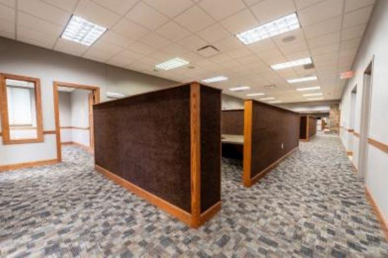 2203 Osborne Drive West Hastings, Nebraska 68956, ,Commercial/industrial,For Sale,2203 Osborne Drive West,20260157