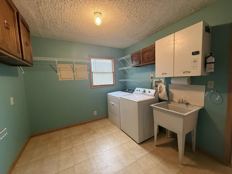 10015 17th Avenue Kearney, Nebraska 68845, 3 Bedrooms Bedrooms, ,3 BathroomsBathrooms,Residential,For Sale,10015 17th Avenue,20250990