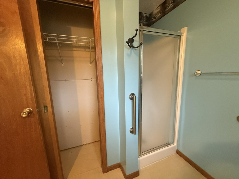 10015 17th Avenue Kearney, Nebraska 68845, 3 Bedrooms Bedrooms, ,3 BathroomsBathrooms,Residential,For Sale,10015 17th Avenue,20250990