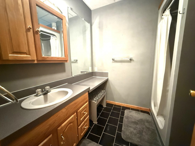 10015 17th Avenue Kearney, Nebraska 68845, 3 Bedrooms Bedrooms, ,3 BathroomsBathrooms,Residential,For Sale,10015 17th Avenue,20250990