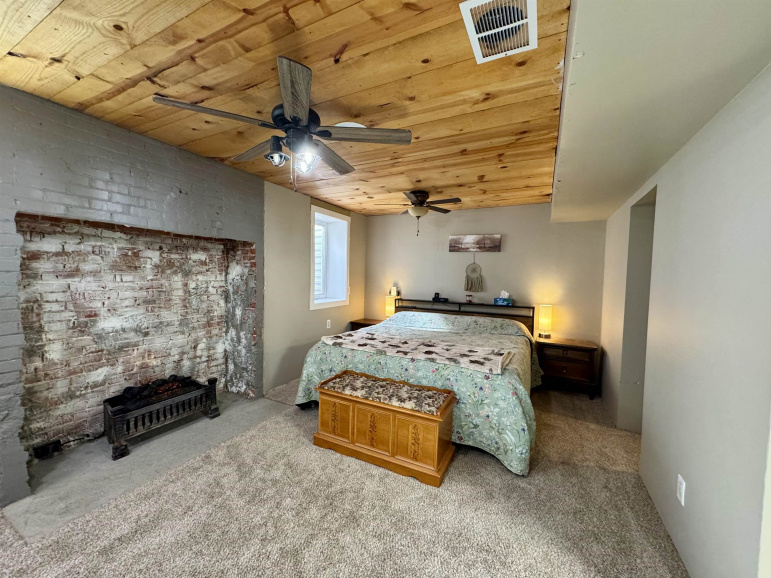 816 Garfield Street Holdrege, Nebraska 68949, 4 Bedrooms Bedrooms, ,2 BathroomsBathrooms,Residential,For Sale,816 Garfield Street,20251116