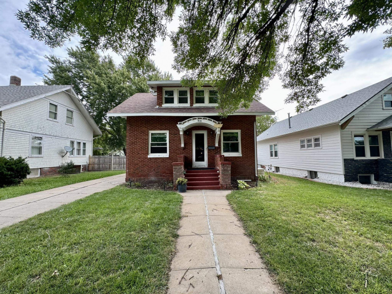 816 Garfield Street Holdrege, Nebraska 68949, 4 Bedrooms Bedrooms, ,2 BathroomsBathrooms,Residential,For Sale,816 Garfield Street,20251116