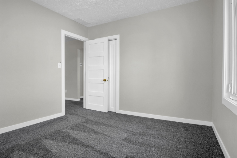 409 Silver Street Oxford, Nebraska 68967, 5 Bedrooms Bedrooms, ,2 BathroomsBathrooms,Residential,For Sale,409 Silver Street,20260206